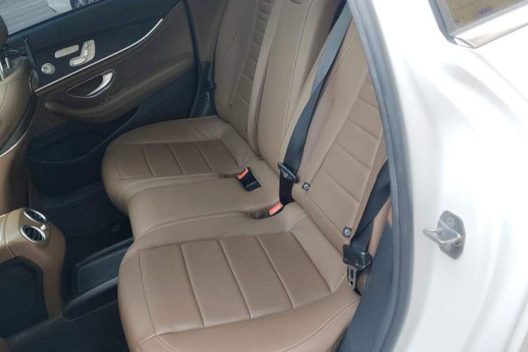 Used Mercedes-Benz E-Class 2019 Restyled E 300 L Sport Luxury Edition Left Rear Seat