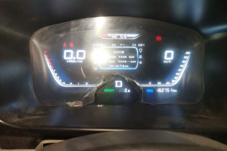 Used Sunlong DST 5 2021 All-Electric Van with 41.86 kWh Instrument Cluster