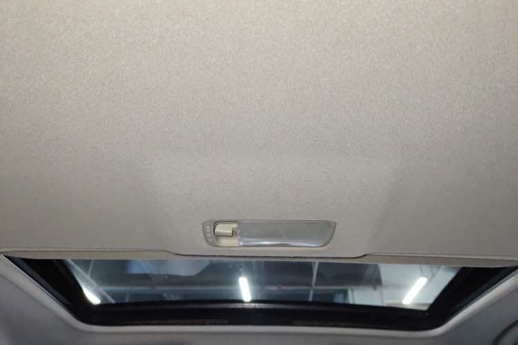 Used Nissan Tiida 2016 1.6L CVT Smart Drive Edition Headliner