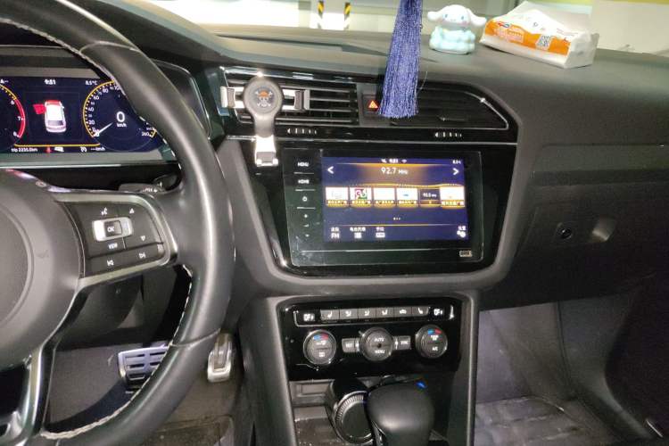 Used Volkswagen Tiguan L 2021 330TSI Automatic Two-Wheel Drive R-Line Flagship Edition
