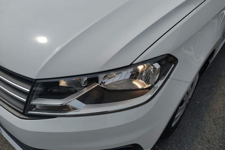 Used Volkswagen Santana 2016 1.6L Manual Fashion Edition
