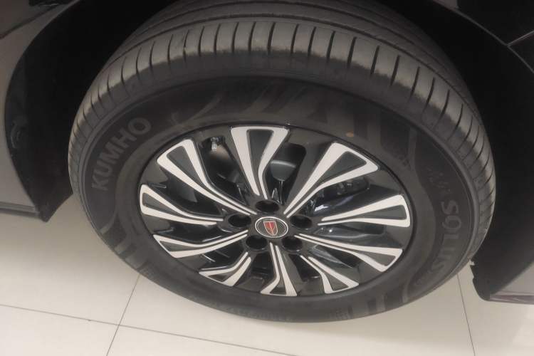 Used Hongqi HQ9 PHEV 2024 2.0T Four-Wheel Drive Business Edition Right Front Wheel Hub