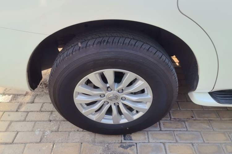 Used Nissan Patrol 2017 4.0L SE U.S.-Spec Version
