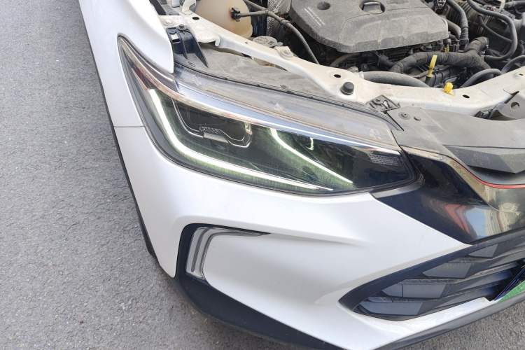 Used Chevrolet Trax 2019 Redline 335T CVT Top-Tier Model China VI Standard