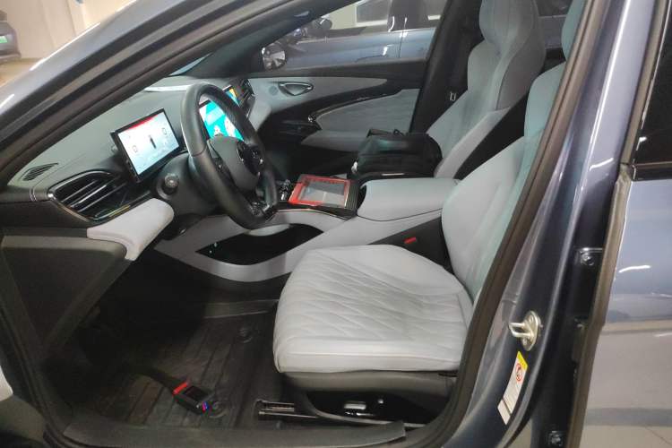 Used BYD Seal 2022 550 km Standard Range Rear-Wheel Drive Prestige Version
