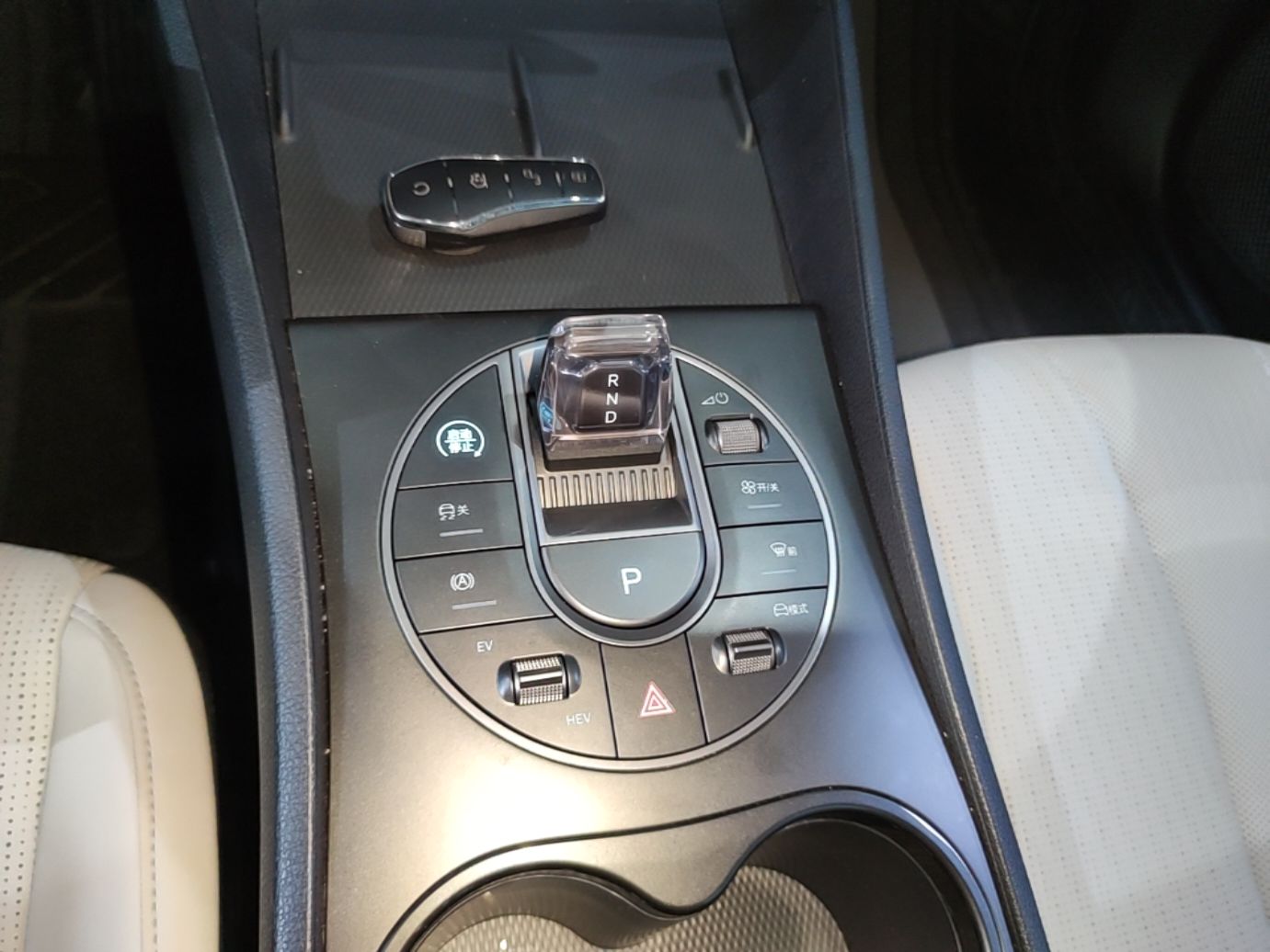BYD Seal 05 DM-i 2025 DM-i Smart Drive 55KM Luxury Model — снимка 16