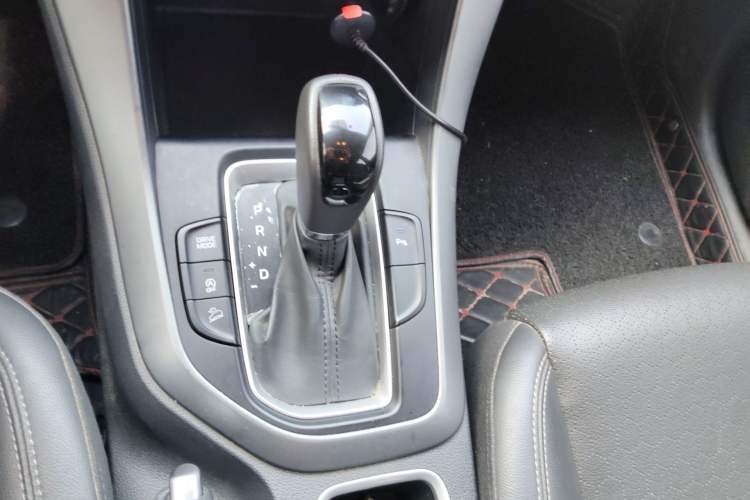 Used Hyundai ix35 2020 2.0L Automatic 2WD Zhiyong·Changxiang Edition Gear Lever