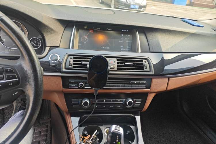 Used BMW 5 Series 2014 520Li Elegant Model Audio And AC Panel