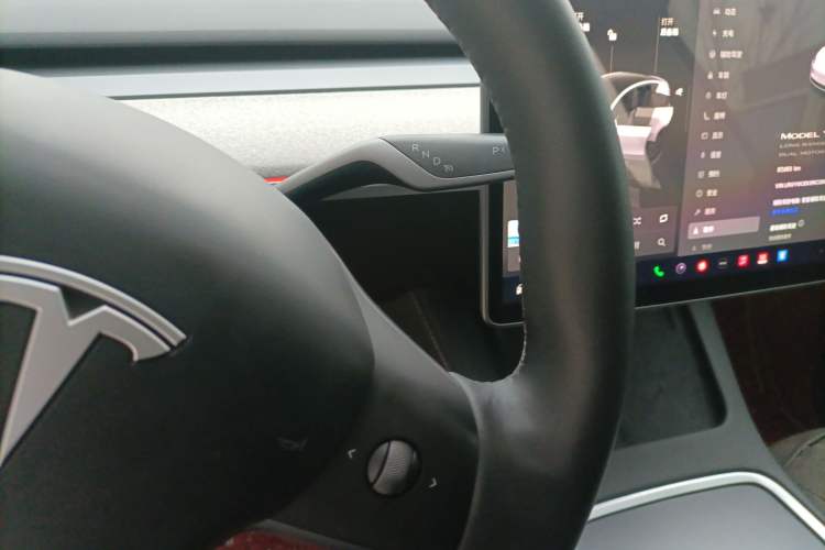 Used Tesla Model Y 2023 Long-Range All-Wheel-Drive Version