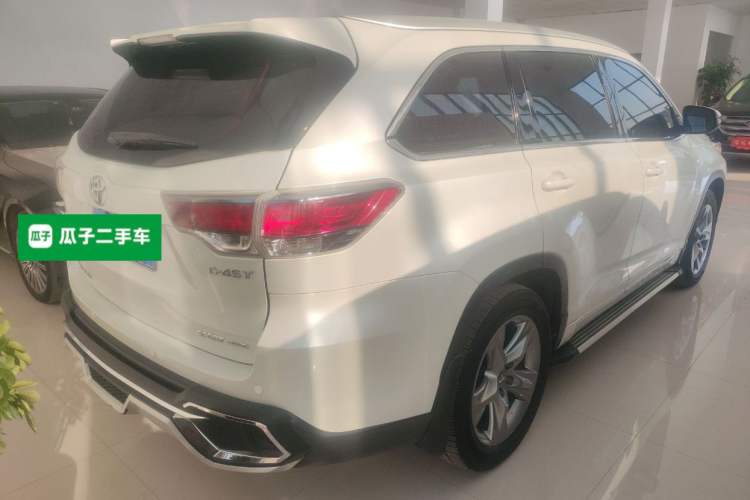 Used Toyota Highlander 2017 2.0T Four-Wheel Drive Luxury Edition 7 Seats Rear Right 45 Deg