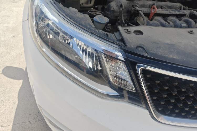 Used Kia K2 2015 Sedan 1.4L MT GLS