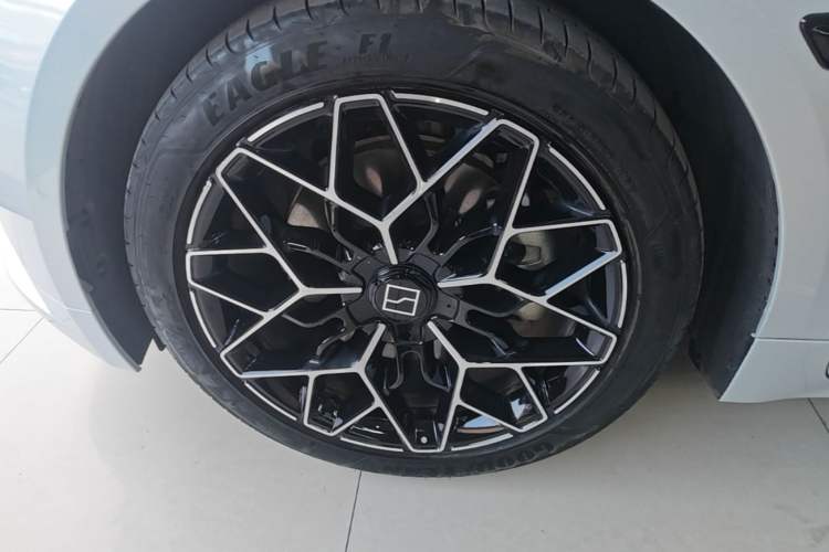 Used Zeekr 001 2025 WE Edition 100 kWh Rear-Wheel Drive