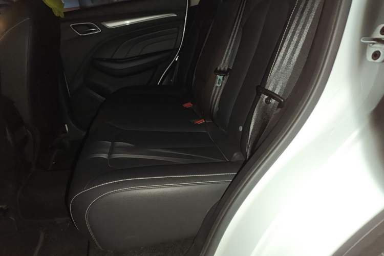 Used Roewe RX3 2020 1.6L CVT 4G Connected Ultra-Cool Flagship Edition
