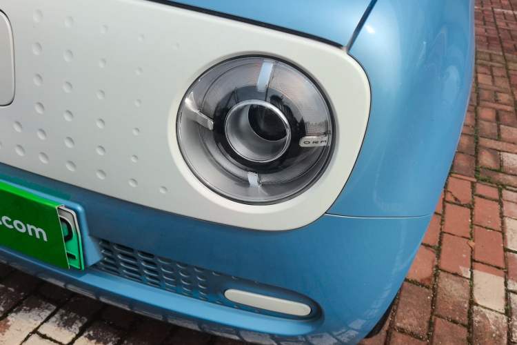 Used ORA Black Cat 2022 301km "Cute & Dynamic" Phosphate Iron Lithium Left Front Headlight