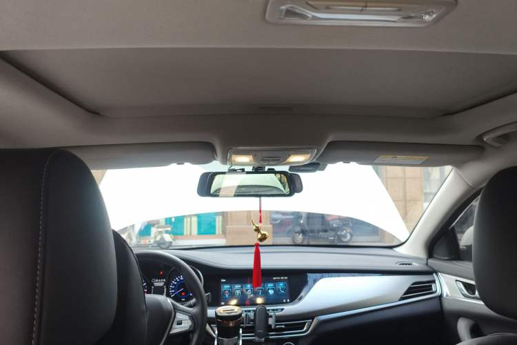 Used Changan Eado 2019 High-Energy Edition 1.6L GDI Manual Pioneer Model China VI Standard