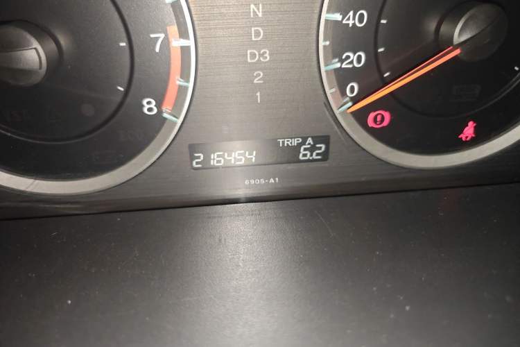 Used Honda Accord 2008 2.0L EX Odometer Close Up