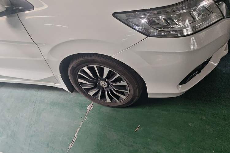 Used Honda Crider 2013 1.8L automatic luxury edition