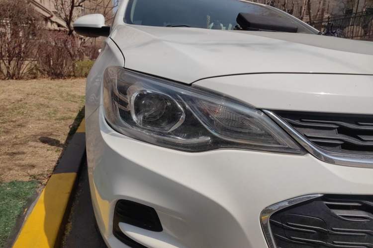 Used Chevrolet Cavalier 2018 320 Automatic Xinyue Edition Right Front Headlight