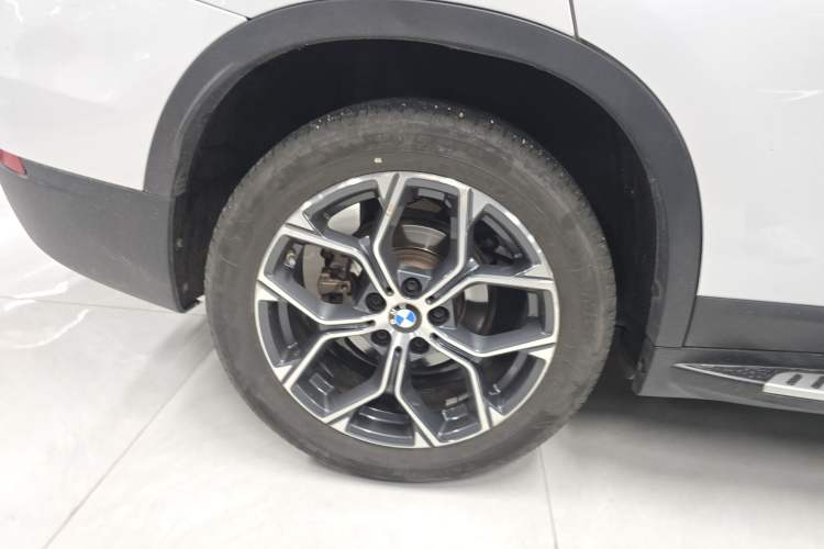 Used BMW X1 2022 sDrive25Li Leading Model Right Rear Wheel Hub