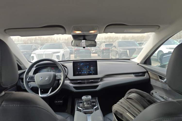 Used Hongqi E-QM5 2022 431 km Charge & Enjoy Edition Center Console