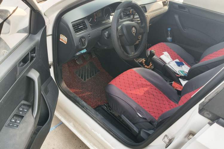 Used Skoda Rapid Spaceback 2016 Revised Version 1.4L Manual Front-Drive Edition