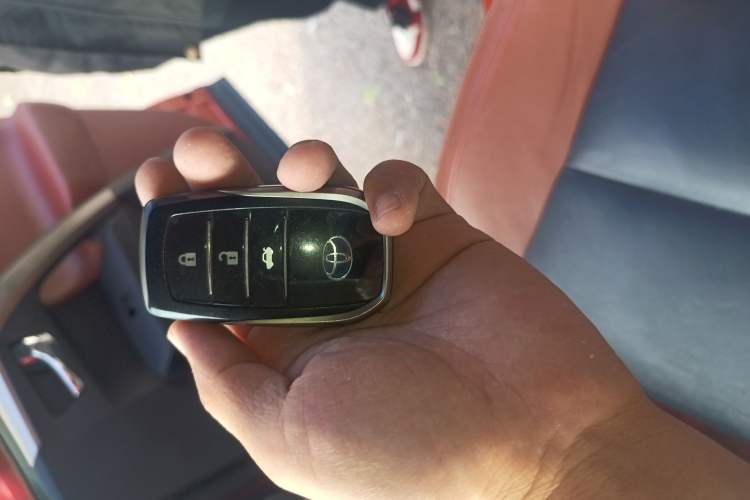 Used Toyota RAV4 2013 2.5L Automatic 4x4 Prestige Edition
