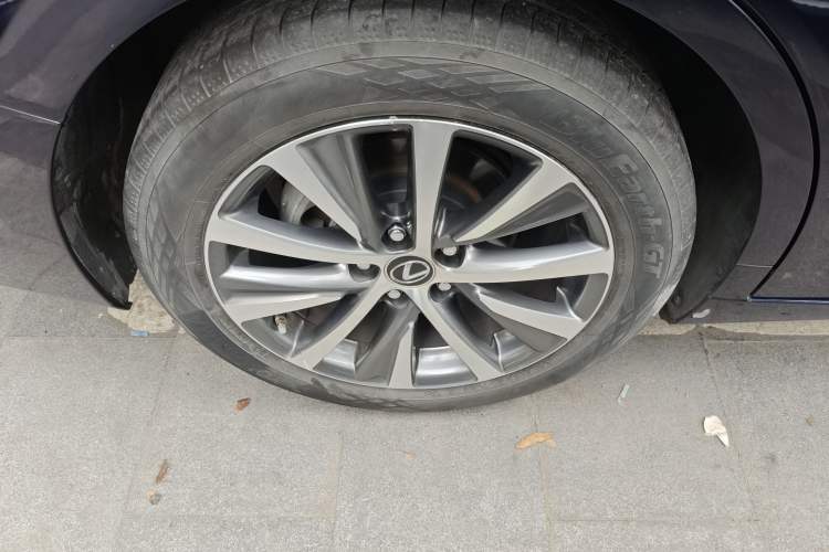 Used Lexus ES 2020 200 Excellence Edition