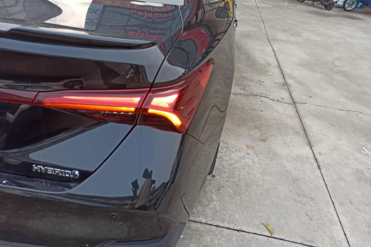 Used Toyota Avalon 2023 Dual-Engine 2.5L Luxury Edition Exterior 3