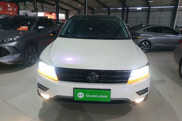 Used Volkswagen Tiguan L 2020 330TSI Automatic Two-Wheel Drive Panoramic Comfort Edition China VI Standard