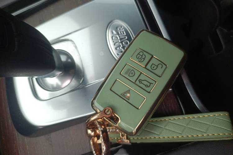 Used Land Rover Discovery Sport 2020 249 PS R-Dynamic Performance Tech Edition 7 Seats