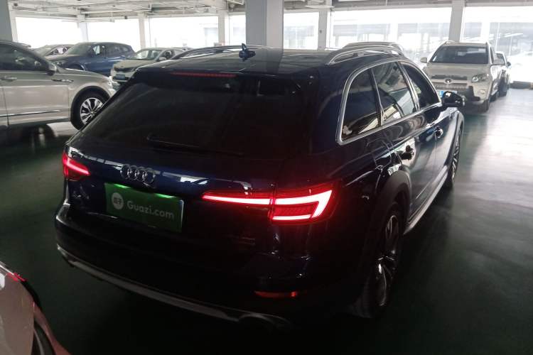 Used Audi A4 2017 45 TFSI allroad quattro Sport model
