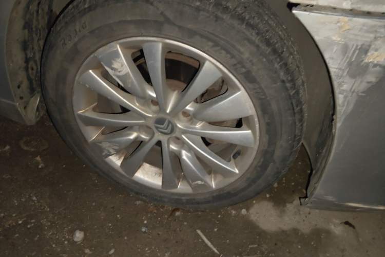 Used Citroen C-Quatre 2012 Sedan 1.6L Manual Prestige Model Right Front Wheel Hub