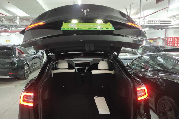 Used Tesla Model Y 2022 Rear-Wheel-Drive Version