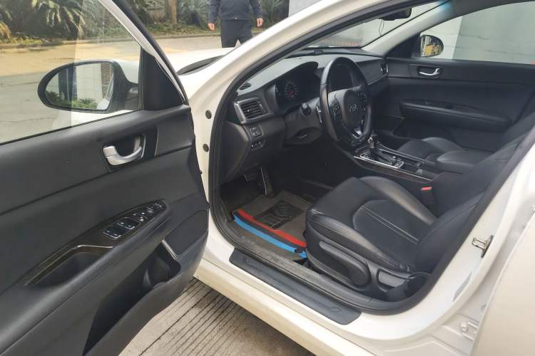 Used Kia K5 2016 1.6T Automatic LUX