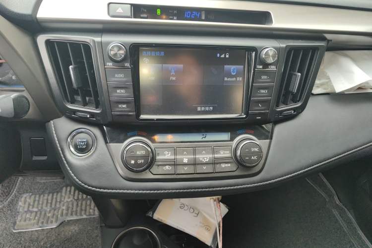 Used Toyota RAV4 2013 2.0L CVT Four-Wheel Drive New Edition