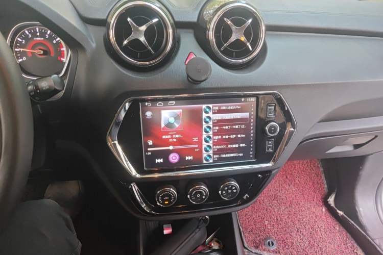 Used Soueast DX3 2018 1.5T CVT Luxury Model Audio And AC Panel