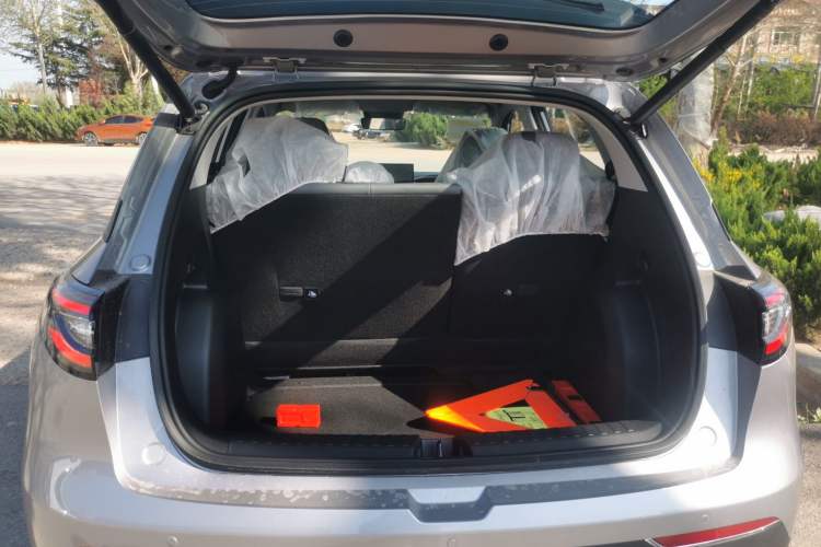 Used Geely Galaxy Geome 2026 Model 310km Dream Edition Trunk