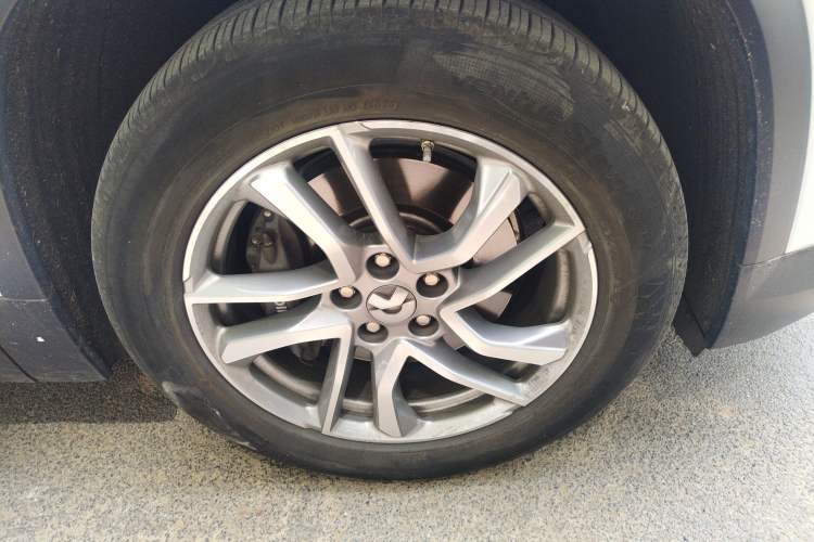 Used Nio ES6 2020 430KM Performance Version Right Front Wheel Hub