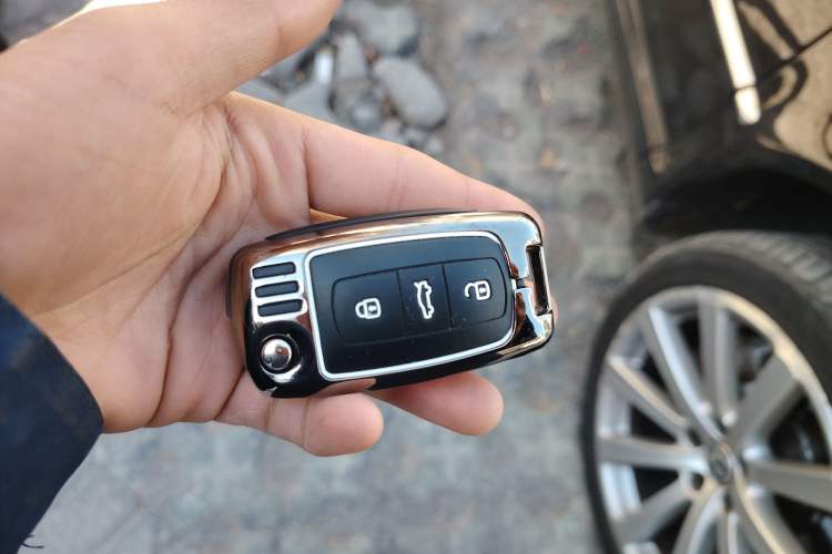 Used Volkswagen Phaeton 2011 3.6L V6 5-Seater Extended Comfort Version
