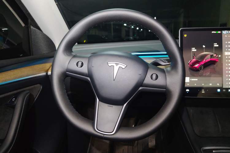 Used Tesla Model Y 2022 Rear-Wheel-Drive Version
