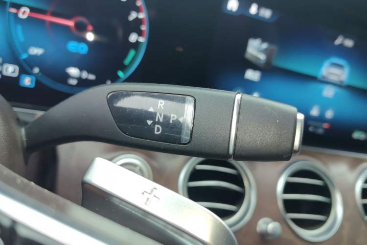 Used Mercedes-Benz E-Class New Energy 2022 Restyled E 350 e L Plug-in Hybrid Sedan
