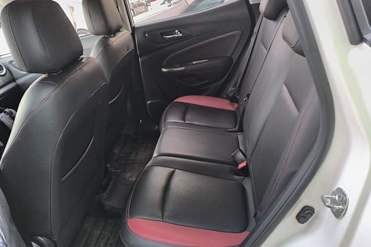 Used CHANGAN CS15 2016 1.5L Manual Luxury Edition
