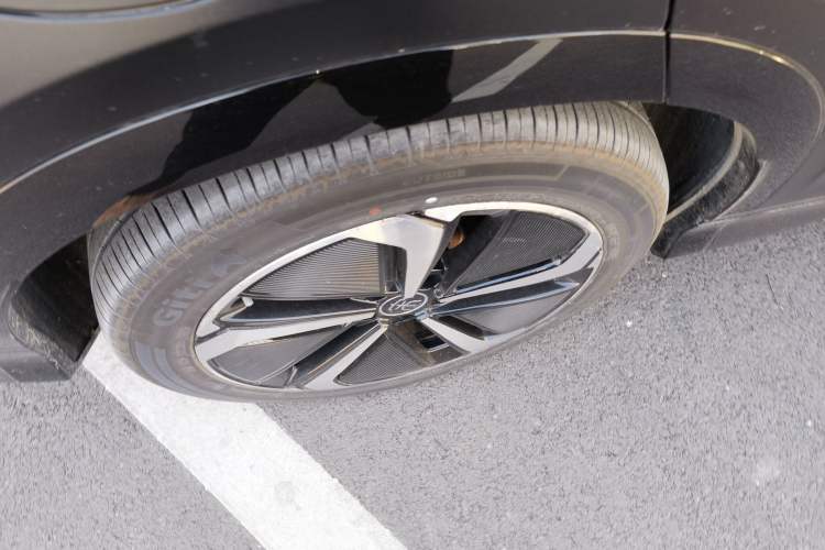 Used BYD Song L EV 2025 Intelligent Driving Version 662 km LiDAR Excellence Edition