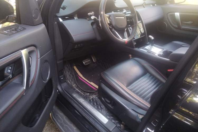 Used Land Rover Discovery Sport 2022 Revised Version 249 PS R-Dynamic S Performance Edition 5 Seats Driver Seat