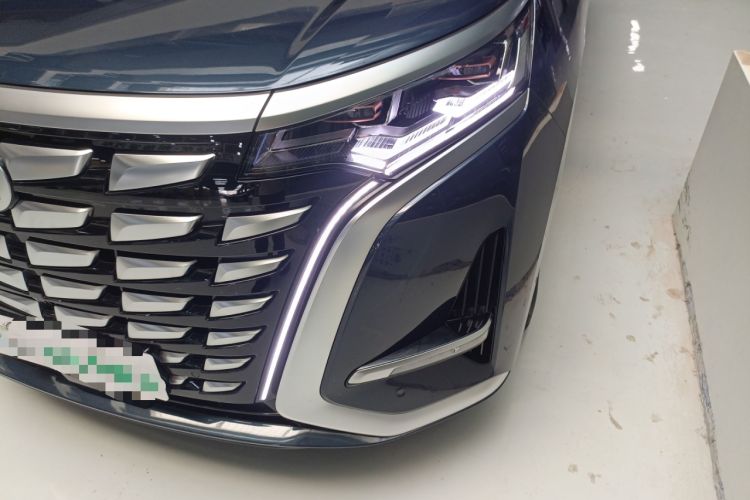 Used Denza D9 2022 DM-i 970 Four-Wheel Drive Flagship Model Left Front Headlight