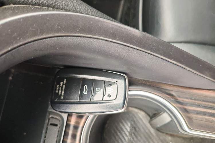 Used Toyota Camry 2018 2.0G Luxury Edition Vehicle Key