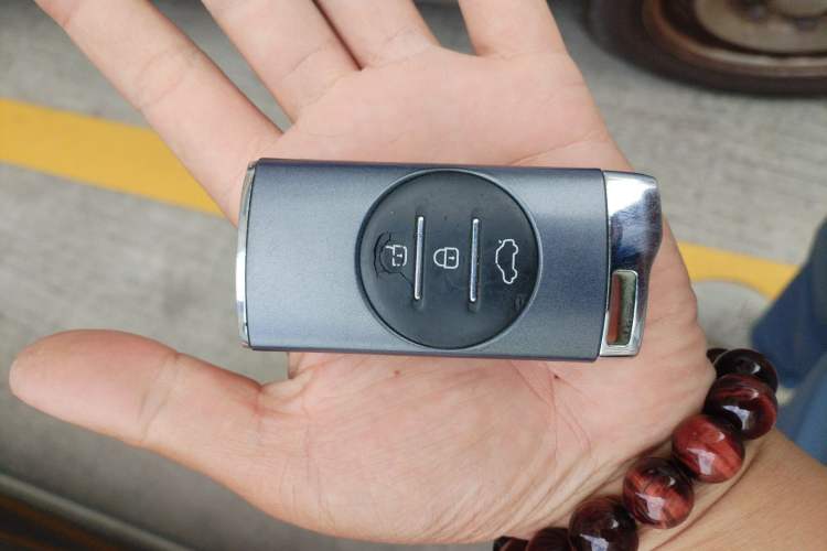 Used EXEED Lingyun 2019 1.6T Two-Wheel-Drive Platinum Edition
