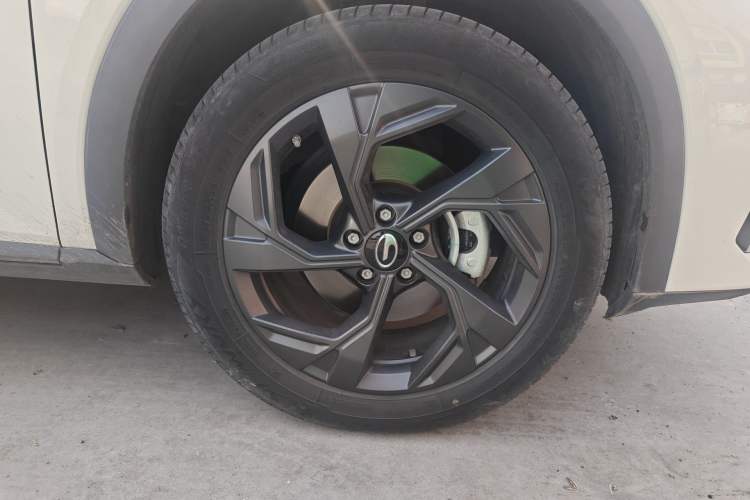 Used GAC Trumpchi GS3 2023 Shadow Speed 270T Enjoyment Edition Right Front Wheel Hub