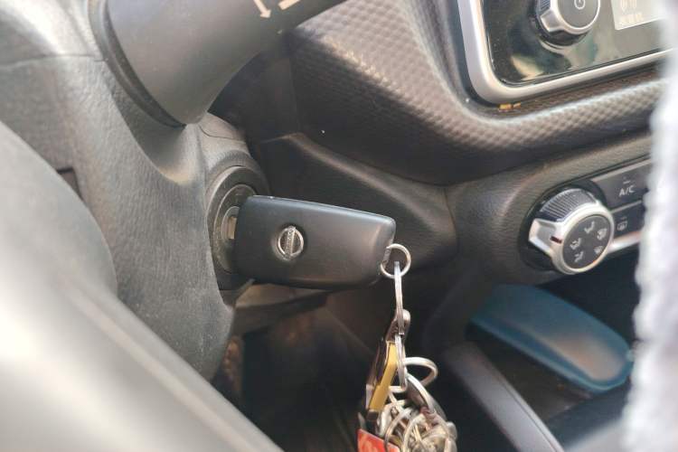 Used Nissan Kicks 2021 1.5L XL CVT Cool Enjoyment Edition