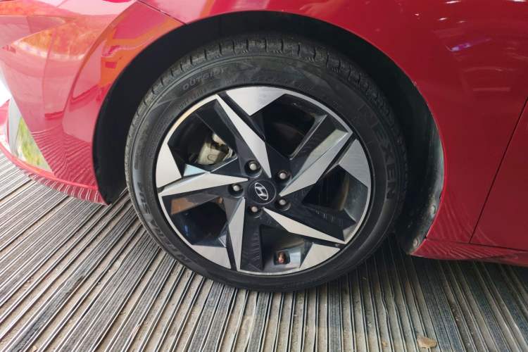 Used Hyundai Elantra 2021 1.5L CVT LUX Prestige Edition